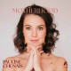 Motherhood / Pauline Chenais